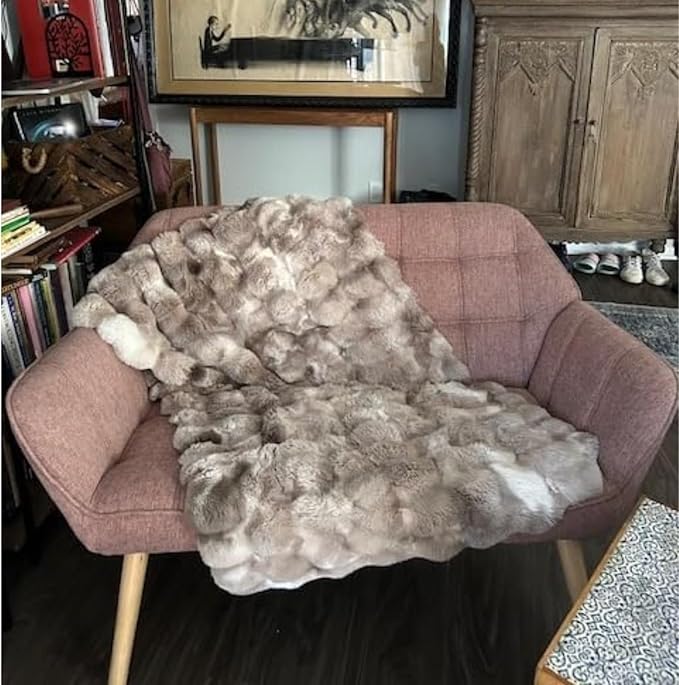 48”Small Loveseat Sofa, Modern Linen Upholstered Mini Couch 2-Seater Fluffy Love Seat with Quilting Backs and Wood Legs for Small Space Living Room, Bedroom, Pink-CasaMuseHome