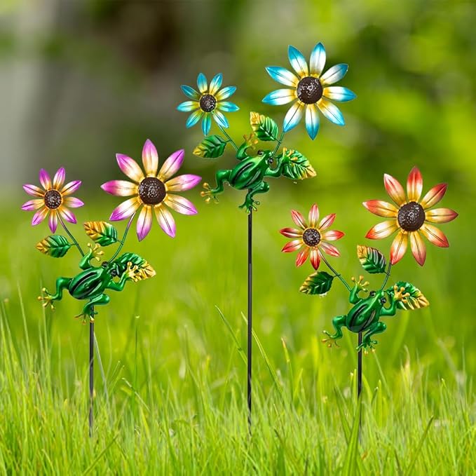 3 Pack Frog＆Flowers Garden Stakes Decor,Metal Yard Art Decorative Garden Stakes,Metal Flowers Spring Outdoor Decor for Mom,Women,Grandma-CasaMuseHome