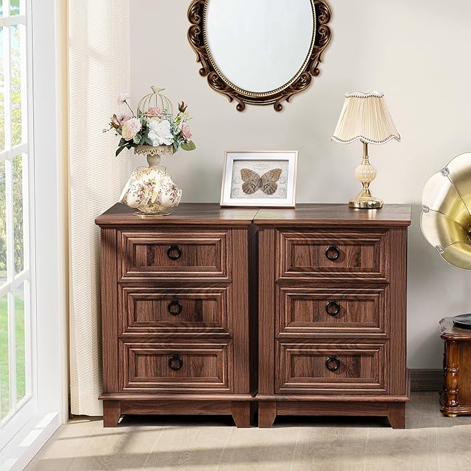 18" Farmhouse Night Stand with 3 Drawers, Wood End Table Dresser for Bedroom, Retro Nightstand, Bed Side Table with Metal Handle, Bedside Cabinet for Bedroom Living Room, Closet-CasaMuseHome